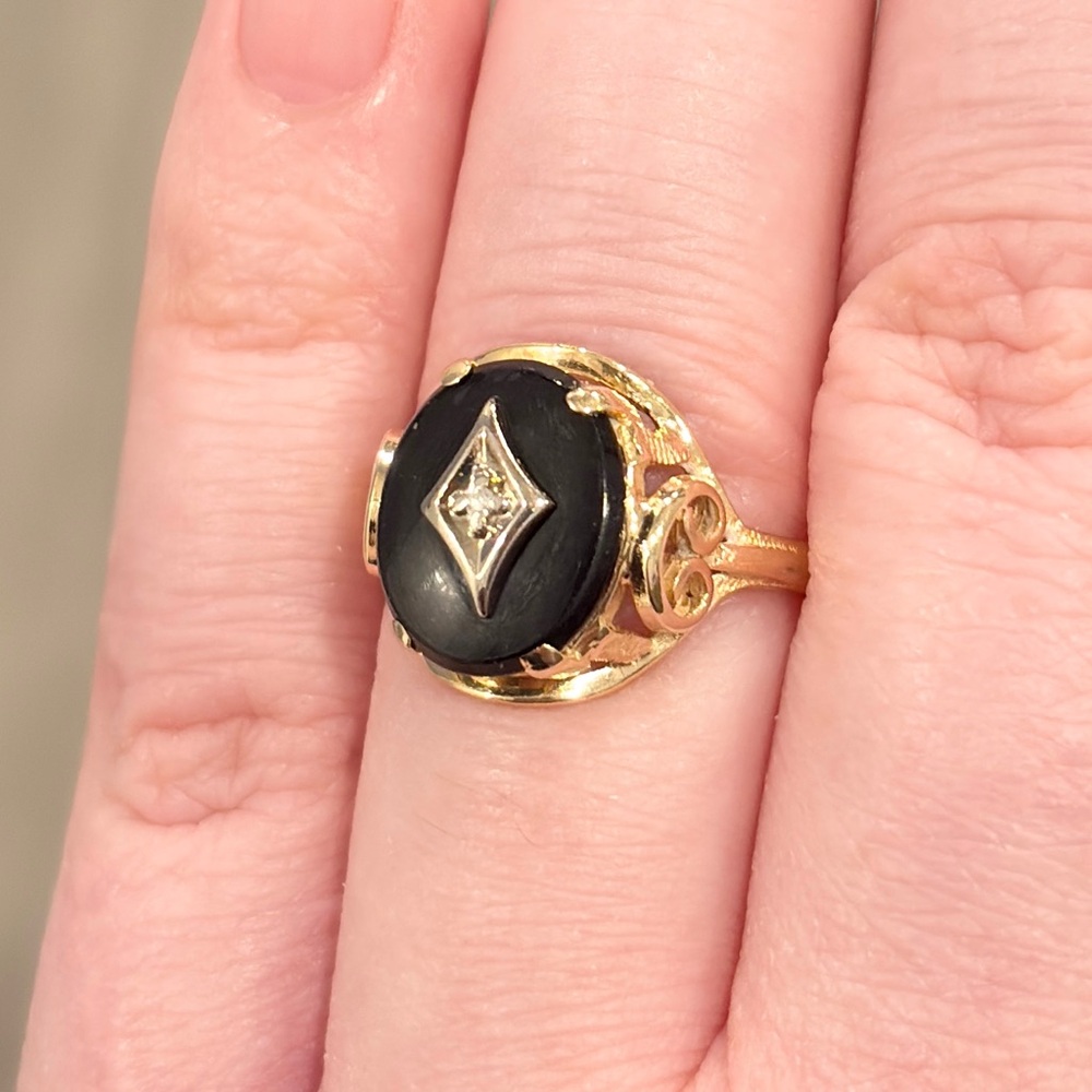 Vintage 14K Art Deco Onyx Diamond Ring, Yellow Gold Black Oval Size 7.25 - Picture 10 of 17